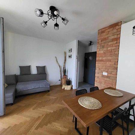 Friendly Apartment Blisko Progresji Warschau Buitenkant foto